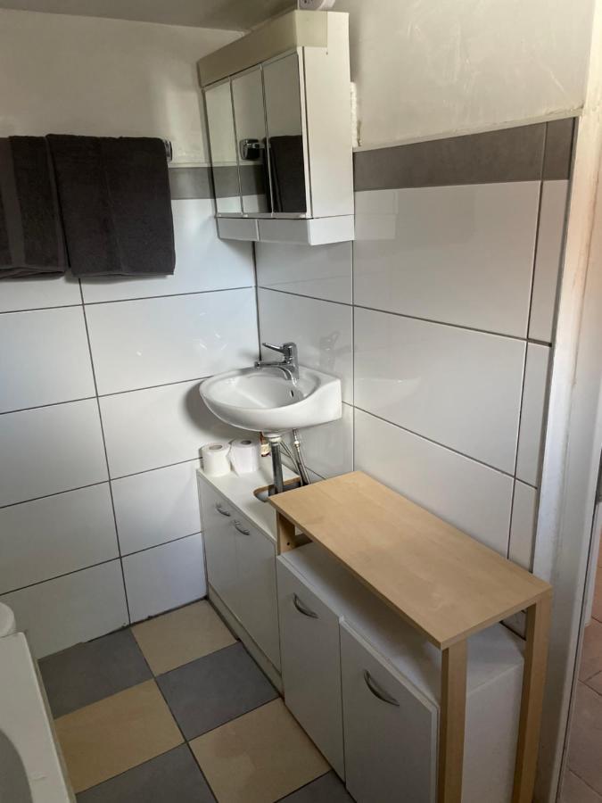 Monteurzimmer Fuer 2 Person - Naehe Do-flughafen * Dortmund